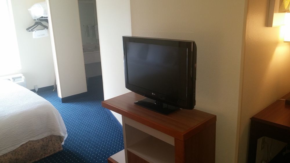 Comfort Inn & Suites Montgomery East Carmichael Rd Esterno foto