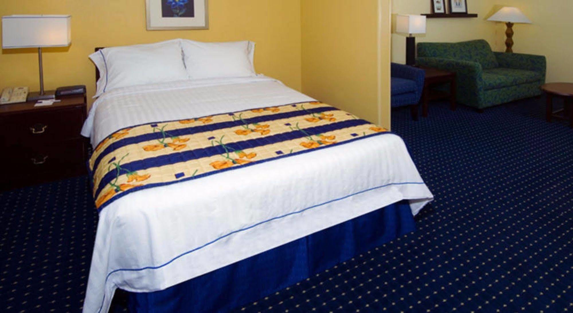 Comfort Inn & Suites Montgomery East Carmichael Rd Esterno foto